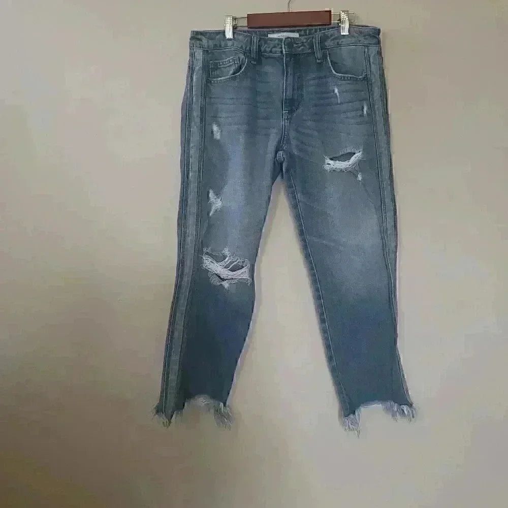 Hidden High Rise Distressed Crop Jeans Size 28